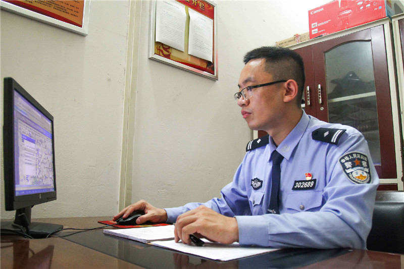 picture 警營里的科技“隱者”,智慧交通的追夢人